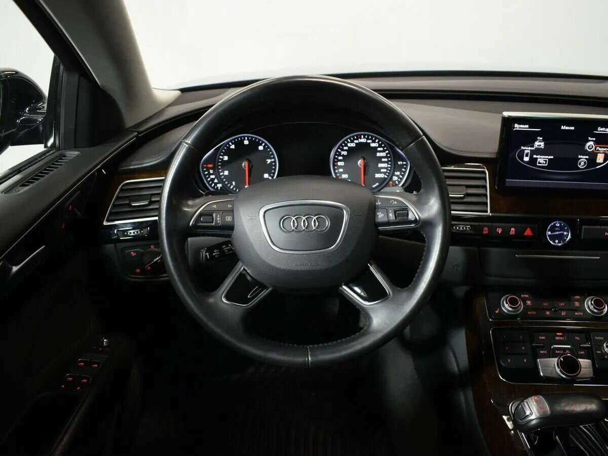 Audi A8 с пробегом — 2015 год. Фото: #12