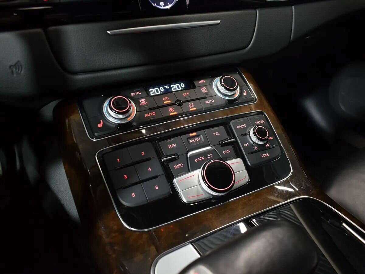 Audi A8 с пробегом — 2015 год. Фото: #19