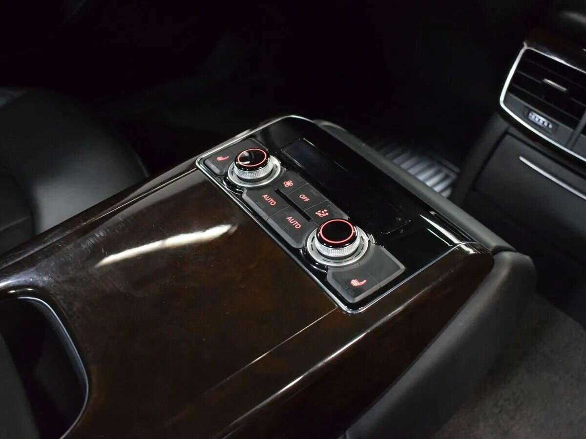 Audi A8 с пробегом — 2015 год. Фото: #22