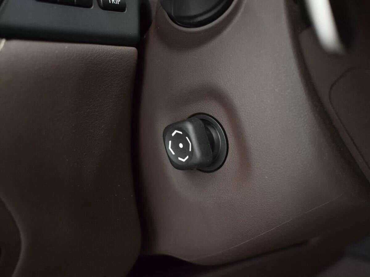 Lexus LS с пробегом — 2018 год. Фото: #10