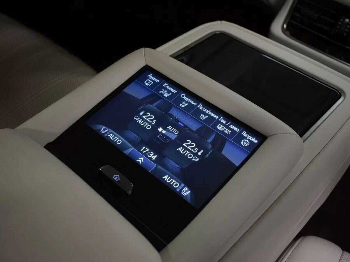 Lexus LS с пробегом — 2018 год. Фото: #18