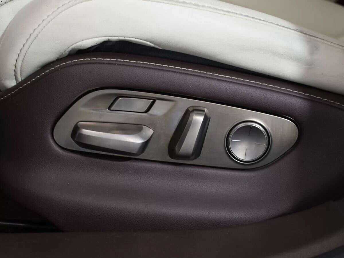 Lexus LS с пробегом — 2018 год. Фото: #21