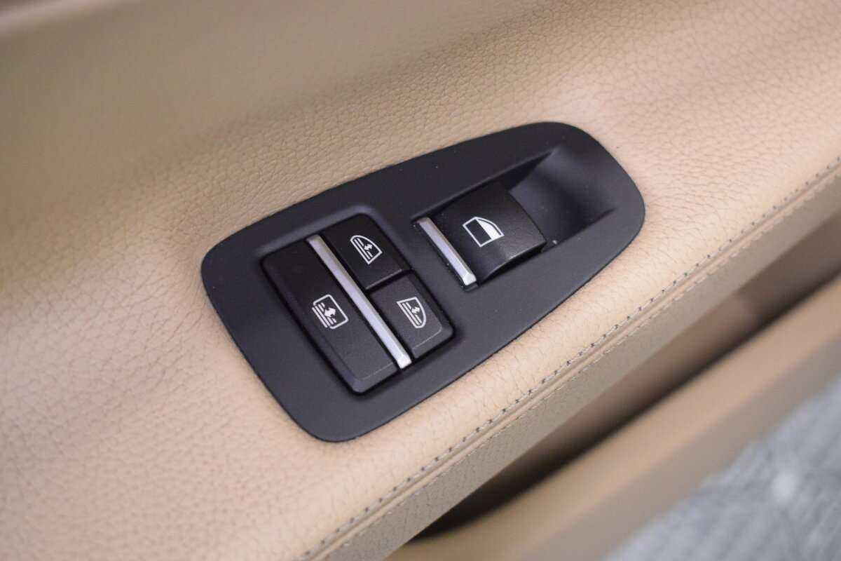 BMW 5 серии с пробегом — 2011 год. Фото: #15