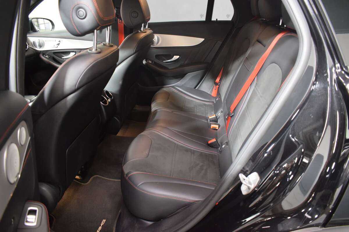 Mercedes-Benz GLC Coupe AMG с пробегом — 2020 год. Фото: #10