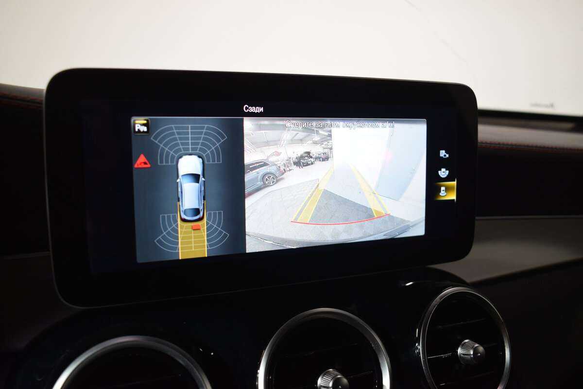 Mercedes-Benz GLC Coupe AMG с пробегом — 2020 год. Фото: #17