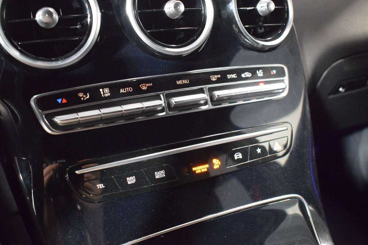 Mercedes-Benz GLC Coupe AMG с пробегом — 2020 год. Фото: #18