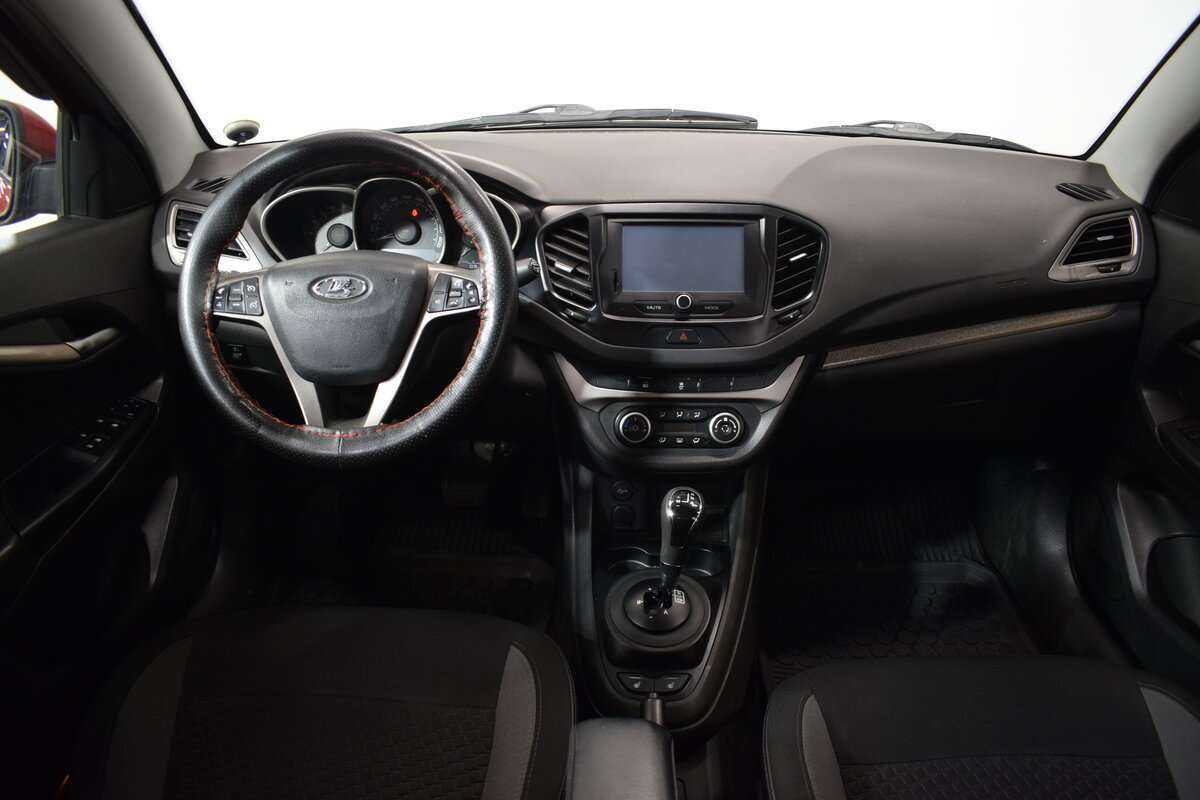 Lada (ВАЗ) Vesta с пробегом — 2016 год. Фото: #6