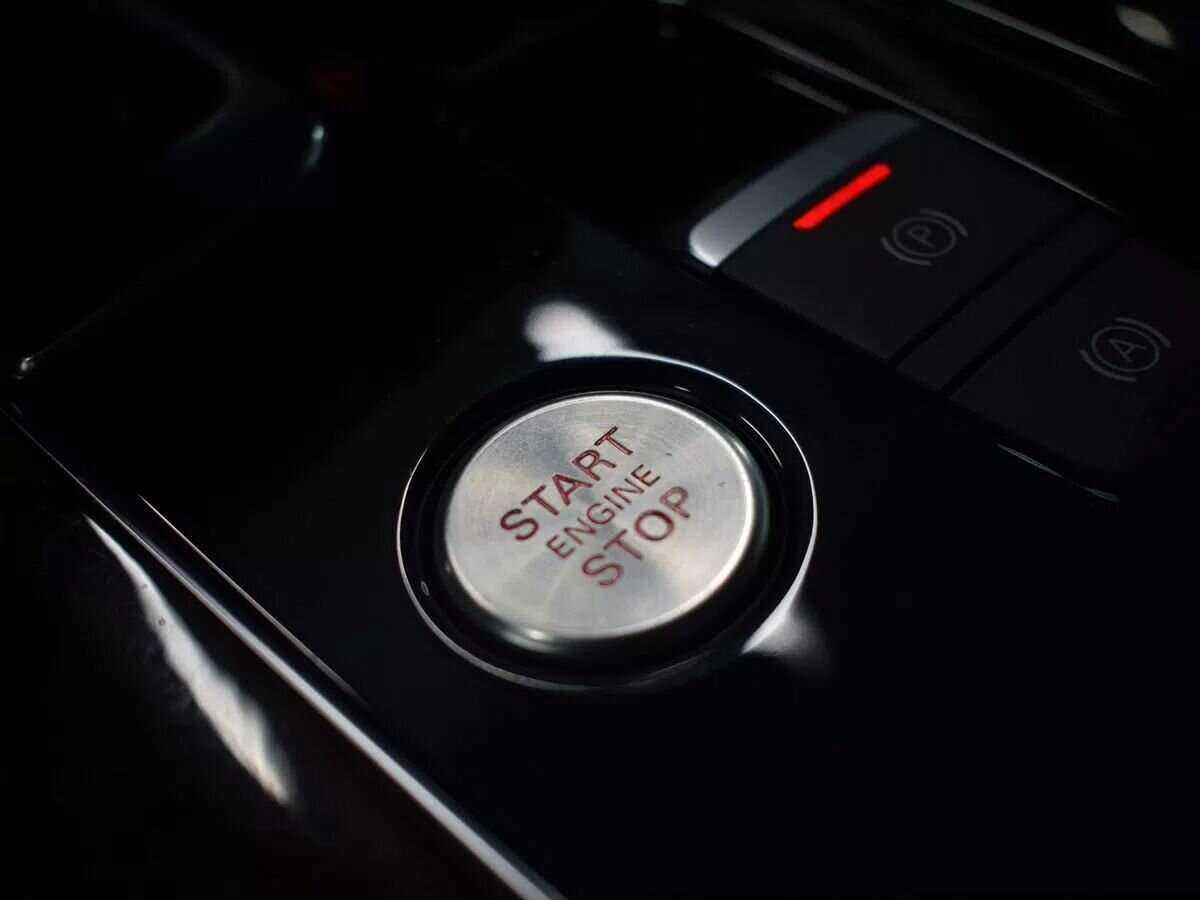 Audi A8 с пробегом — 2015 год. Фото: #18