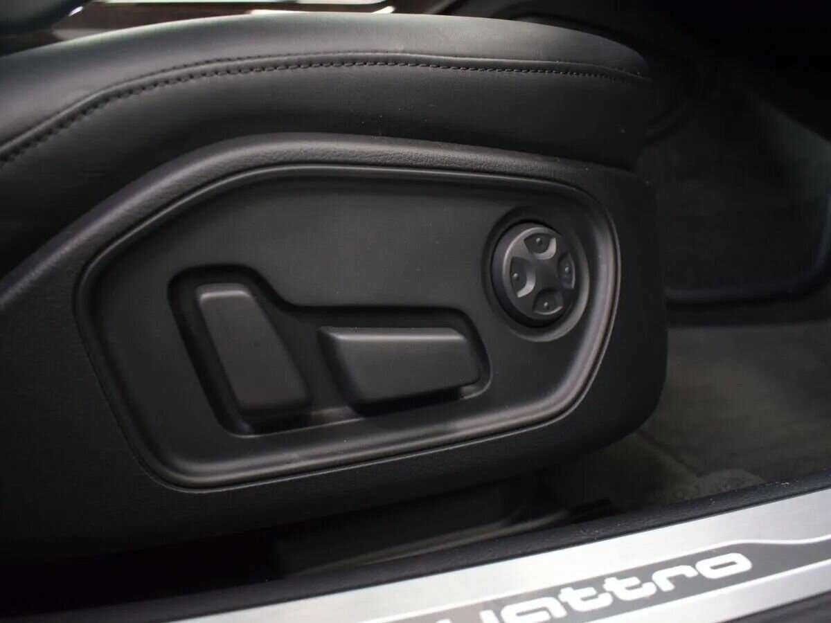 Audi A8 с пробегом — 2015 год. Фото: #23