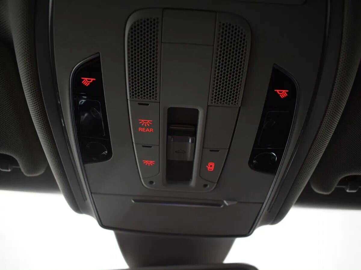 Audi A8 с пробегом — 2015 год. Фото: #24