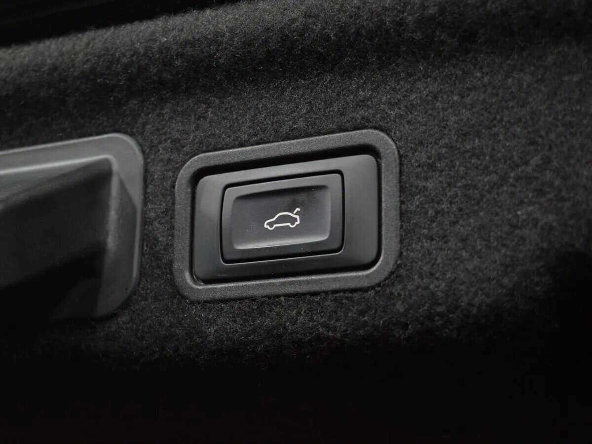 Audi A8 с пробегом — 2015 год. Фото: #29