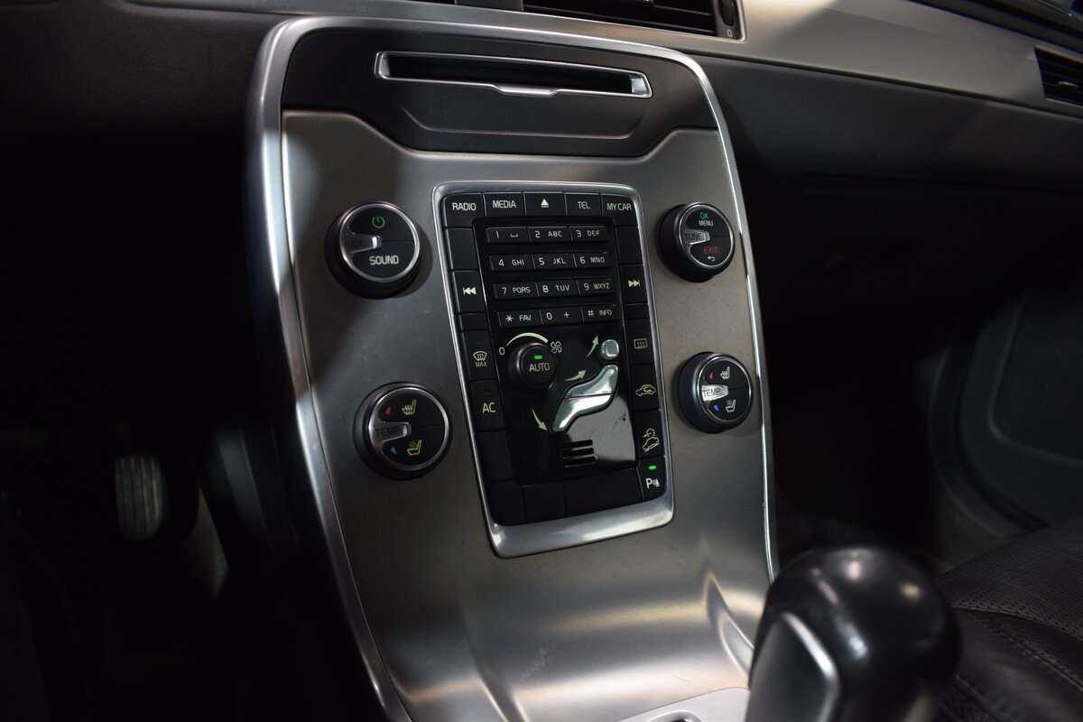 Volvo XC70 с пробегом — 2012 год. Фото: #23