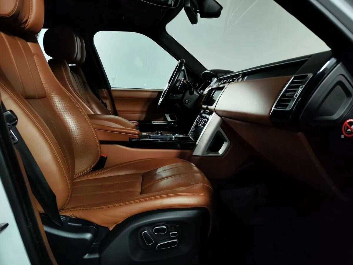 Land Rover Range Rover с пробегом — 2015 год. Фото: #11