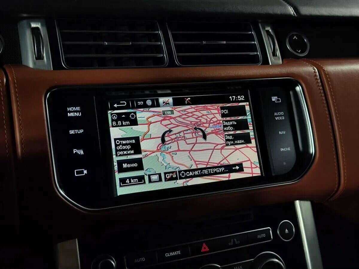 Land Rover Range Rover с пробегом — 2015 год. Фото: #17