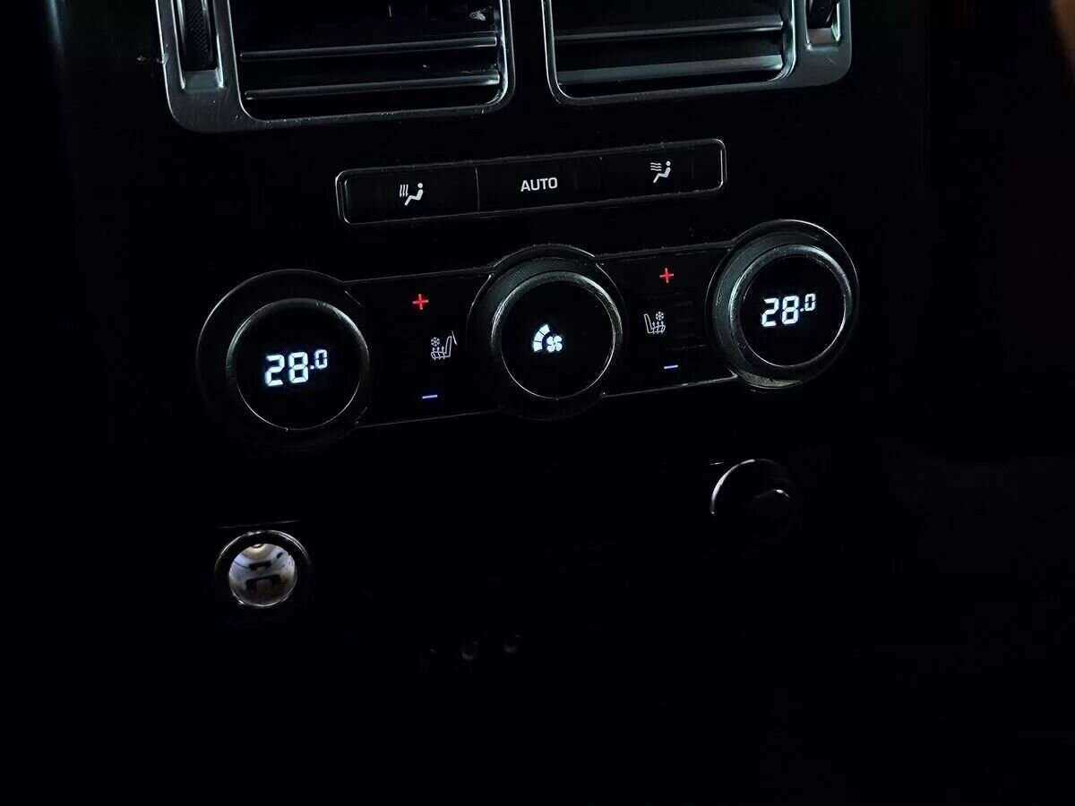 Land Rover Range Rover с пробегом — 2015 год. Фото: #22