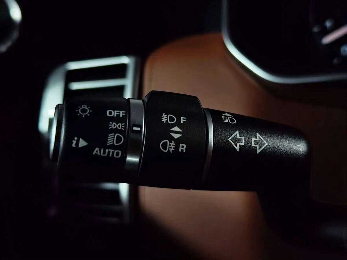 Land Rover Range Rover с пробегом — 2015 год. Фото: #29