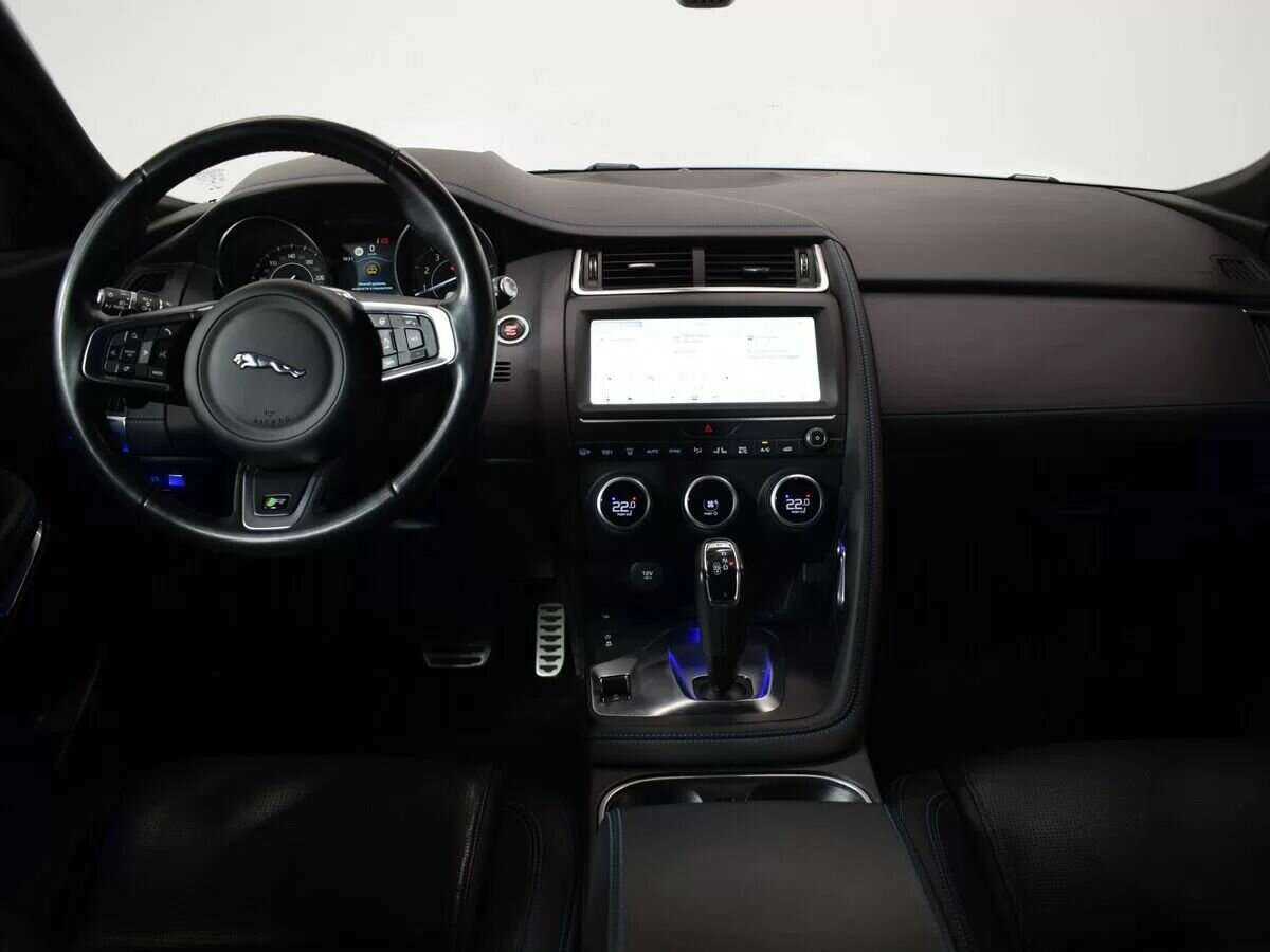 Jaguar E-Pace с пробегом — 2020 год. Фото: #4