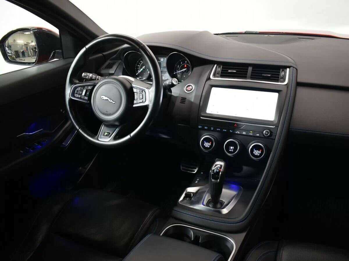 Jaguar E-Pace с пробегом — 2020 год. Фото: #5