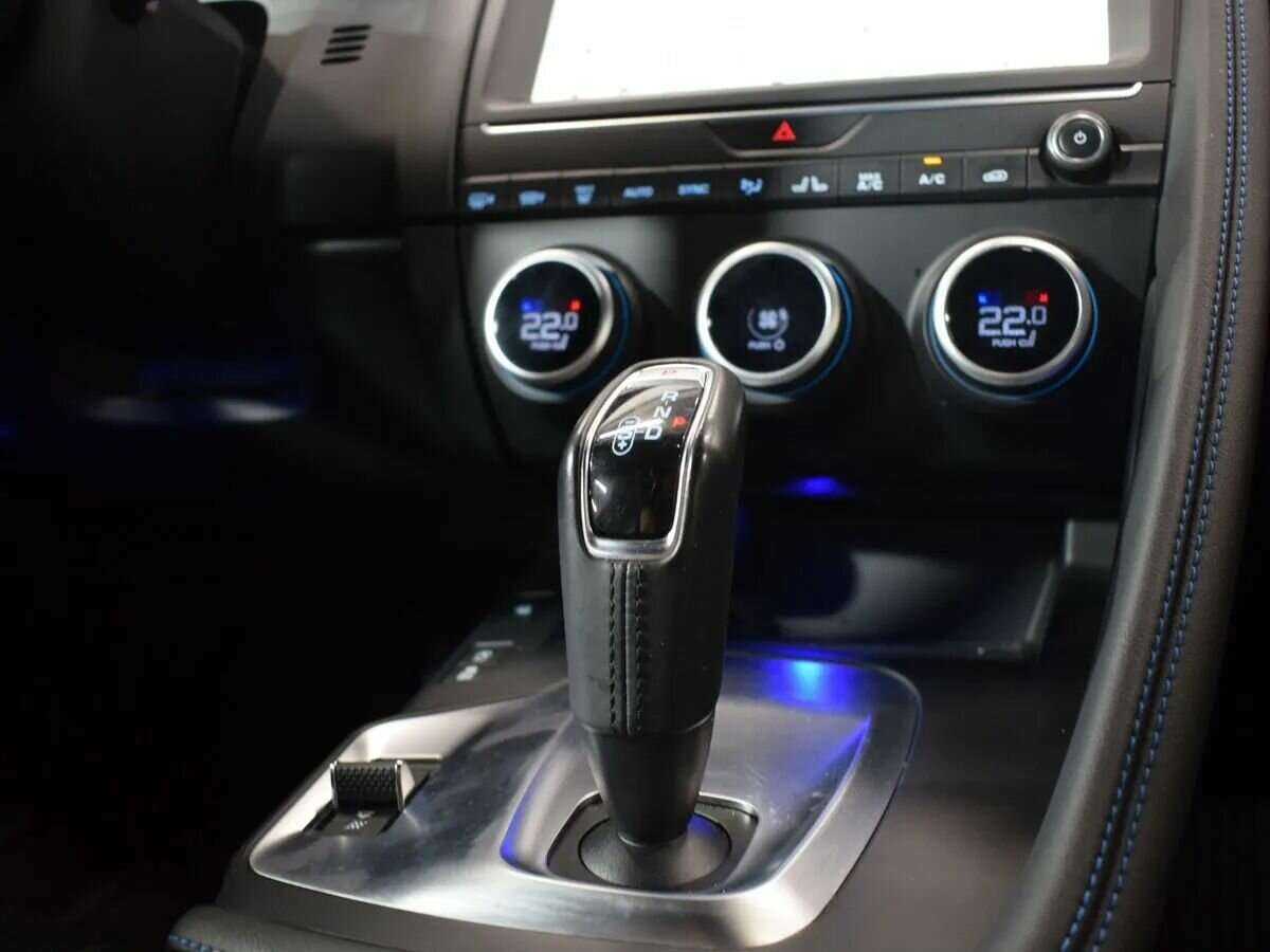 Jaguar E-Pace с пробегом — 2020 год. Фото: #6