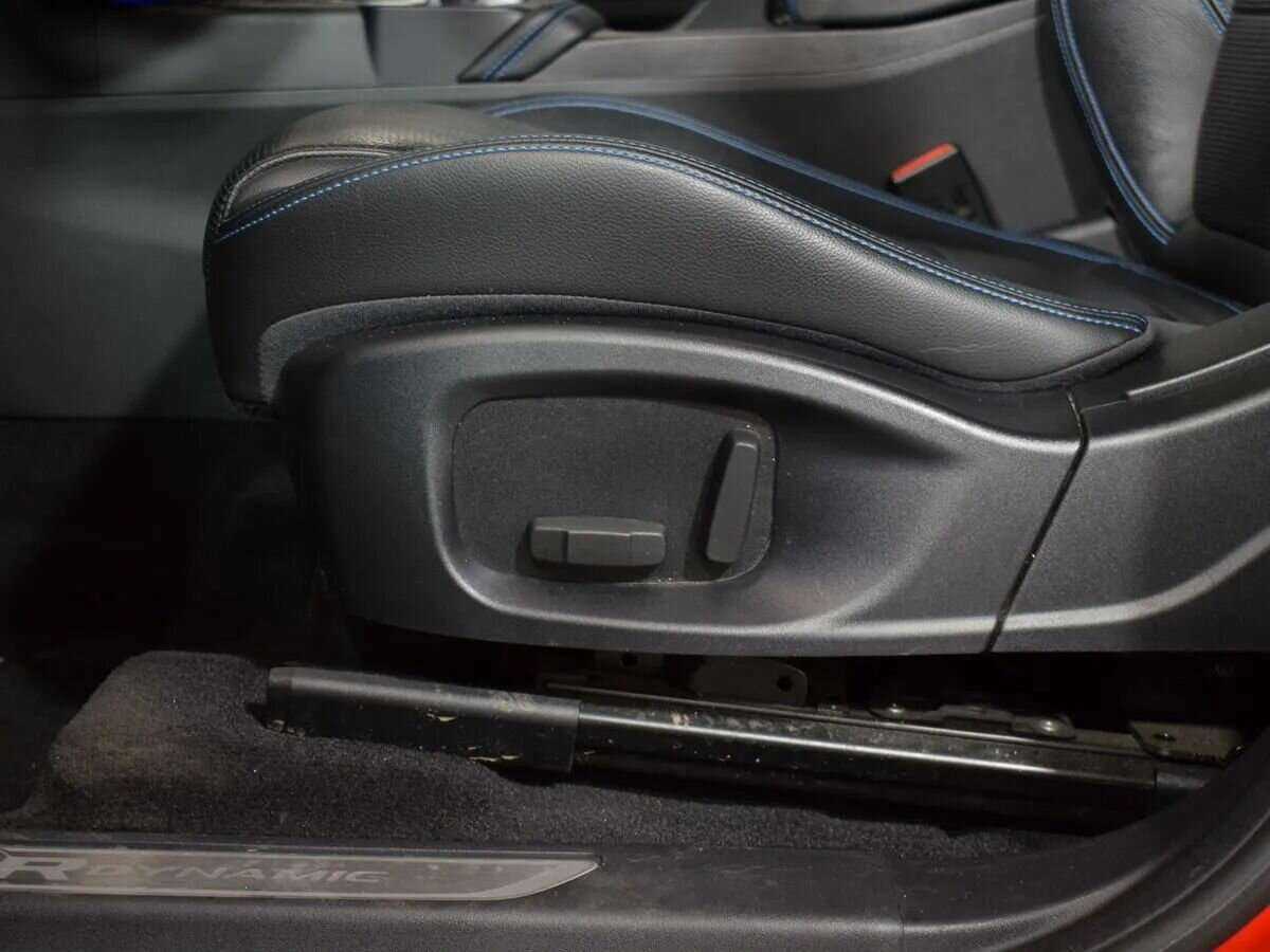 Jaguar E-Pace с пробегом — 2020 год. Фото: #11