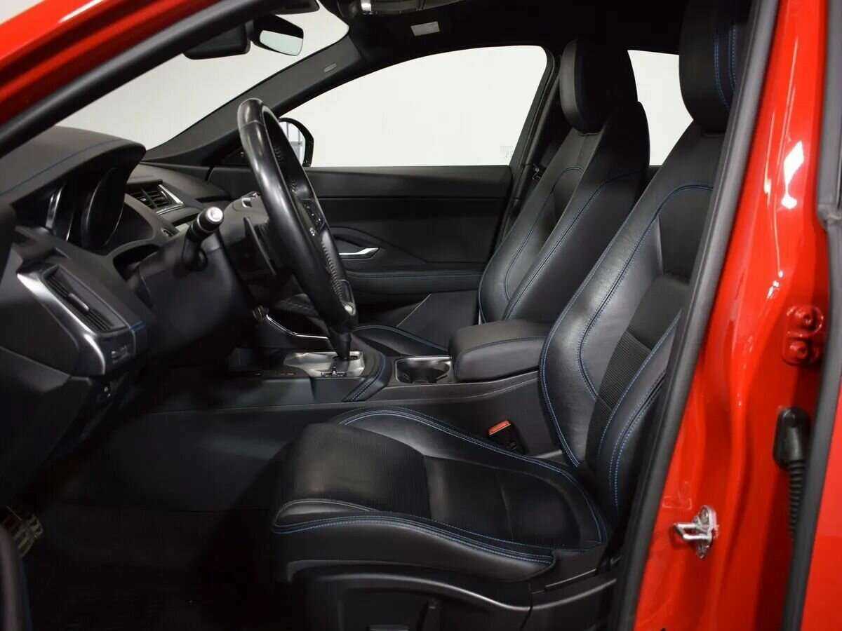 Jaguar E-Pace с пробегом — 2020 год. Фото: #12