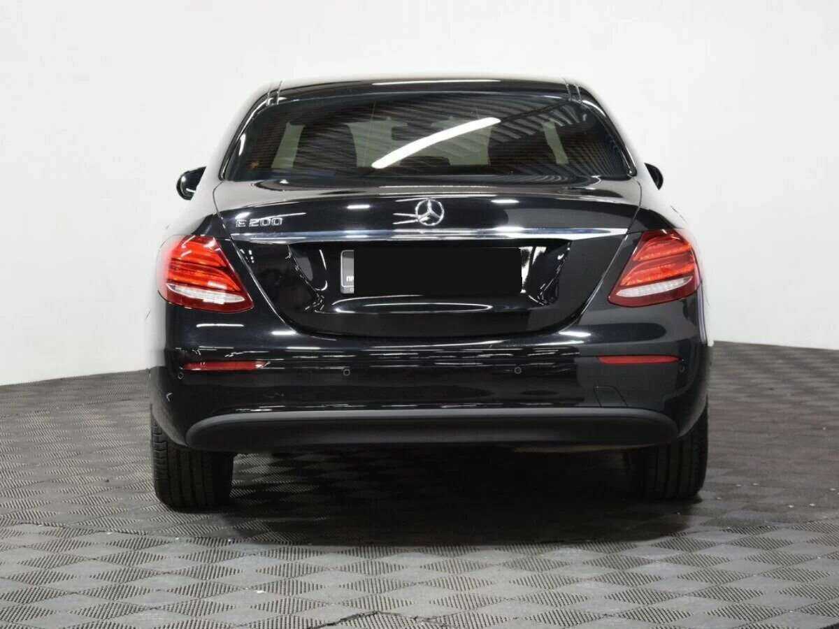 Mercedes-Benz E-Класс с пробегом — 2019 год. Фото: #4