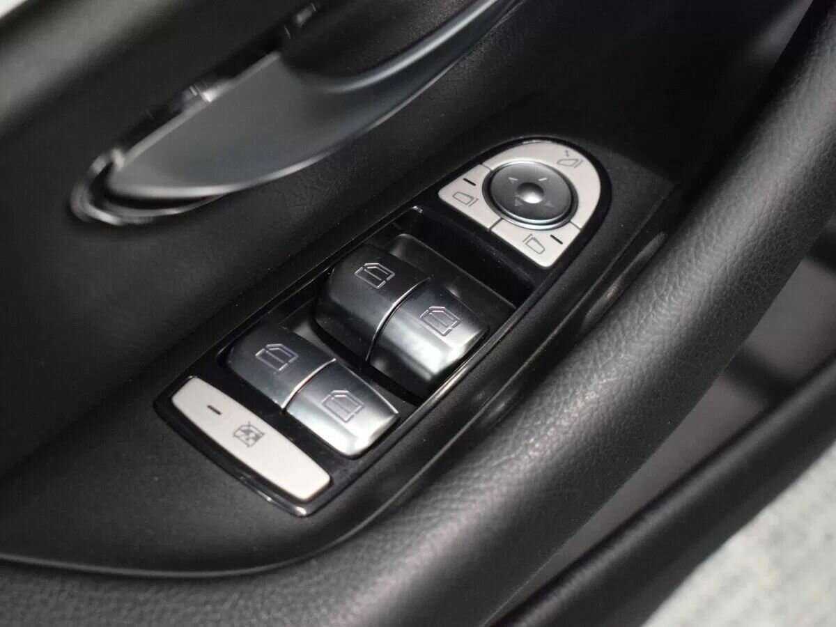 Mercedes-Benz E-Класс с пробегом — 2019 год. Фото: #7