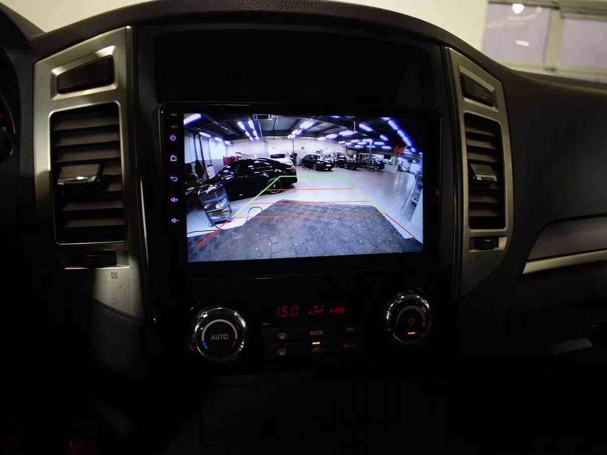 Mitsubishi Pajero с пробегом — 2015 год. Фото: #15