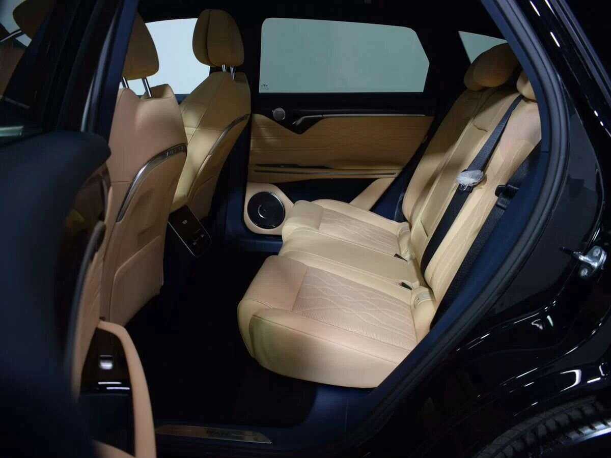 Voyah Free с пробегом — 2023 год. Фото: #9