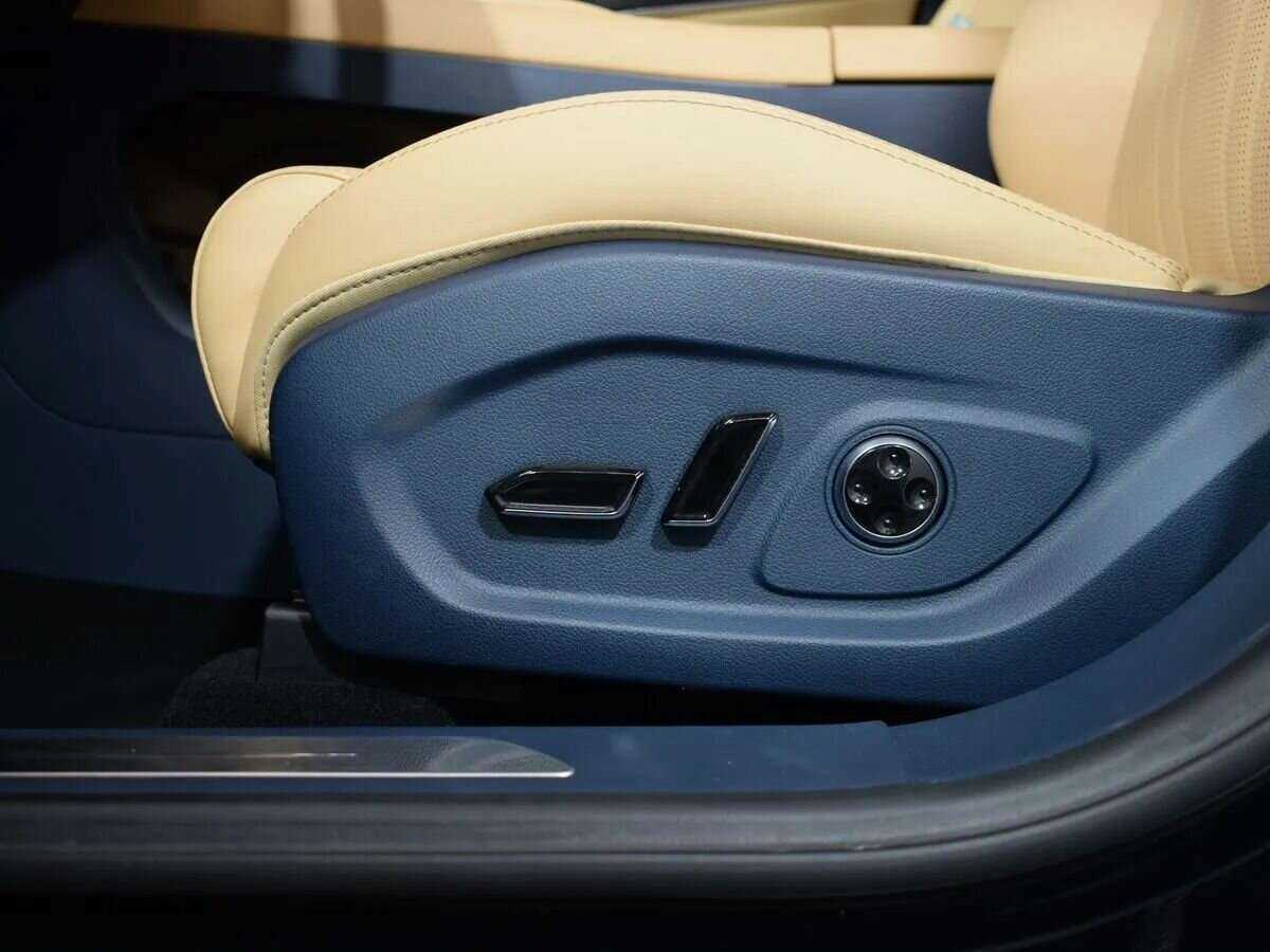 Voyah Free с пробегом — 2023 год. Фото: #11