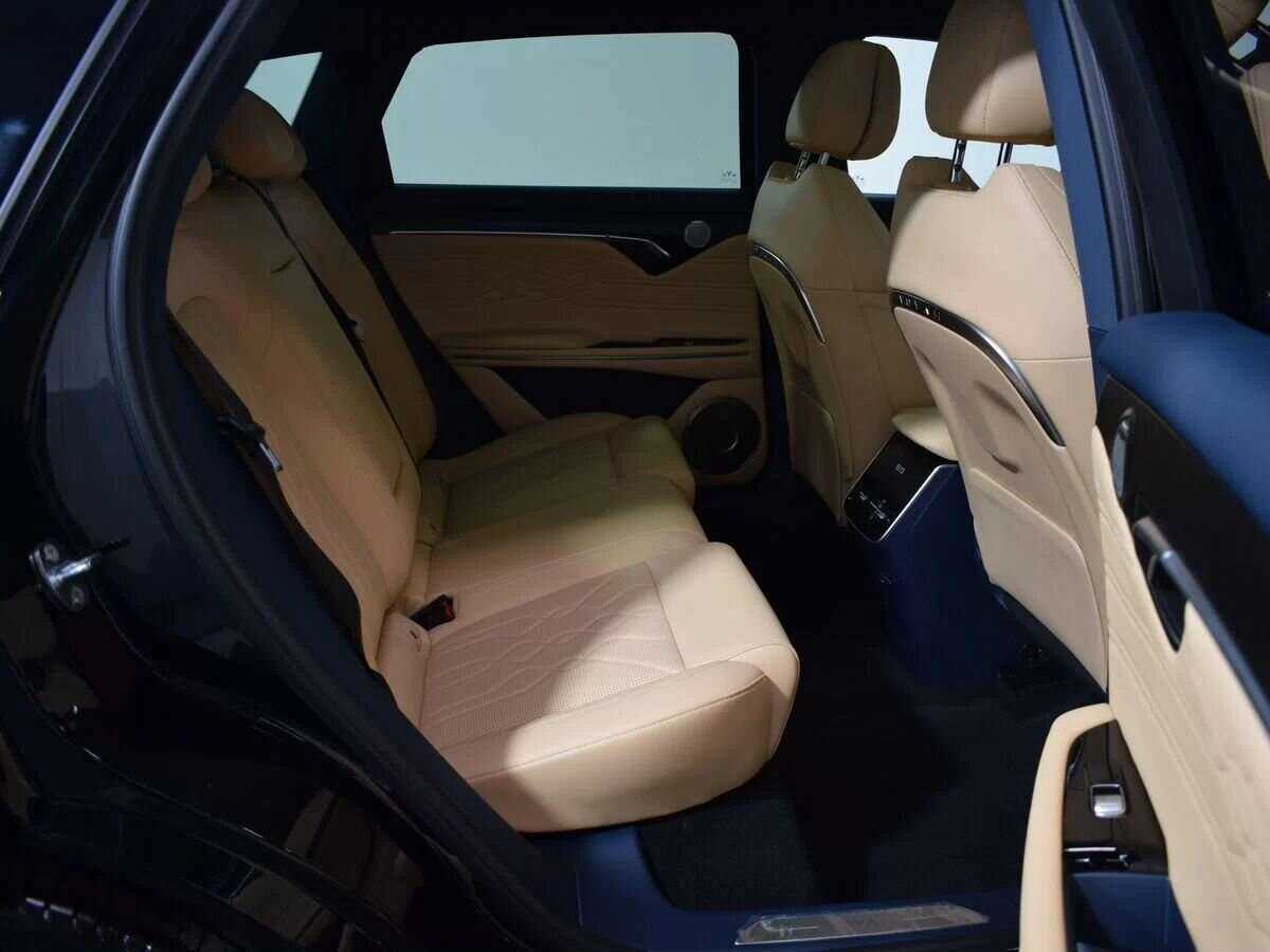 Voyah Free с пробегом — 2023 год. Фото: #13