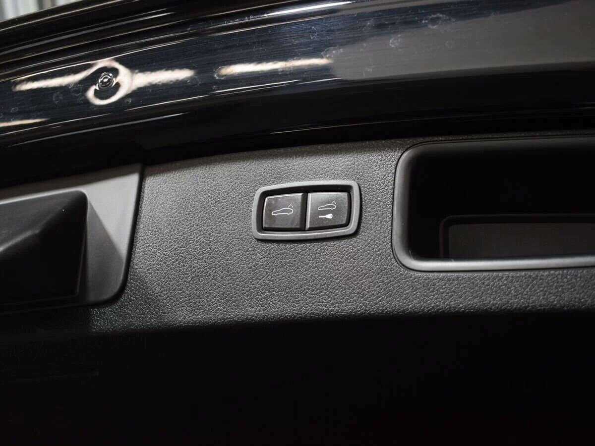 Porsche Macan с пробегом — 2018 год. Фото: #6