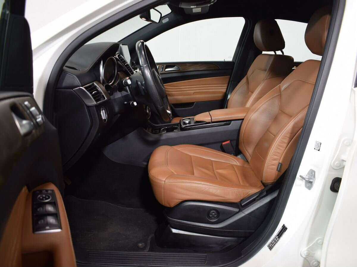 Mercedes-Benz GLE Coupe с пробегом — 2016 год. Фото: #13