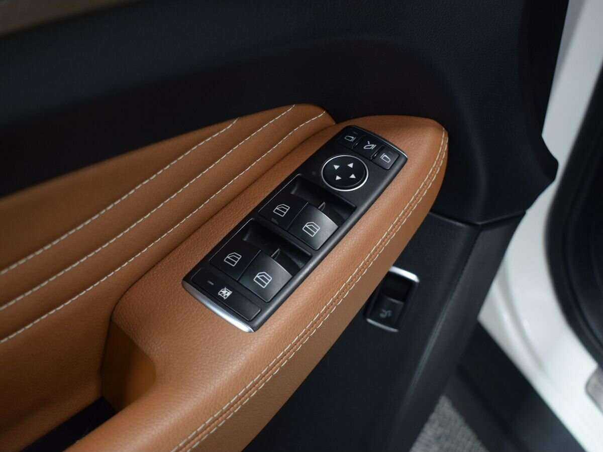 Mercedes-Benz GLE Coupe с пробегом — 2016 год. Фото: #14