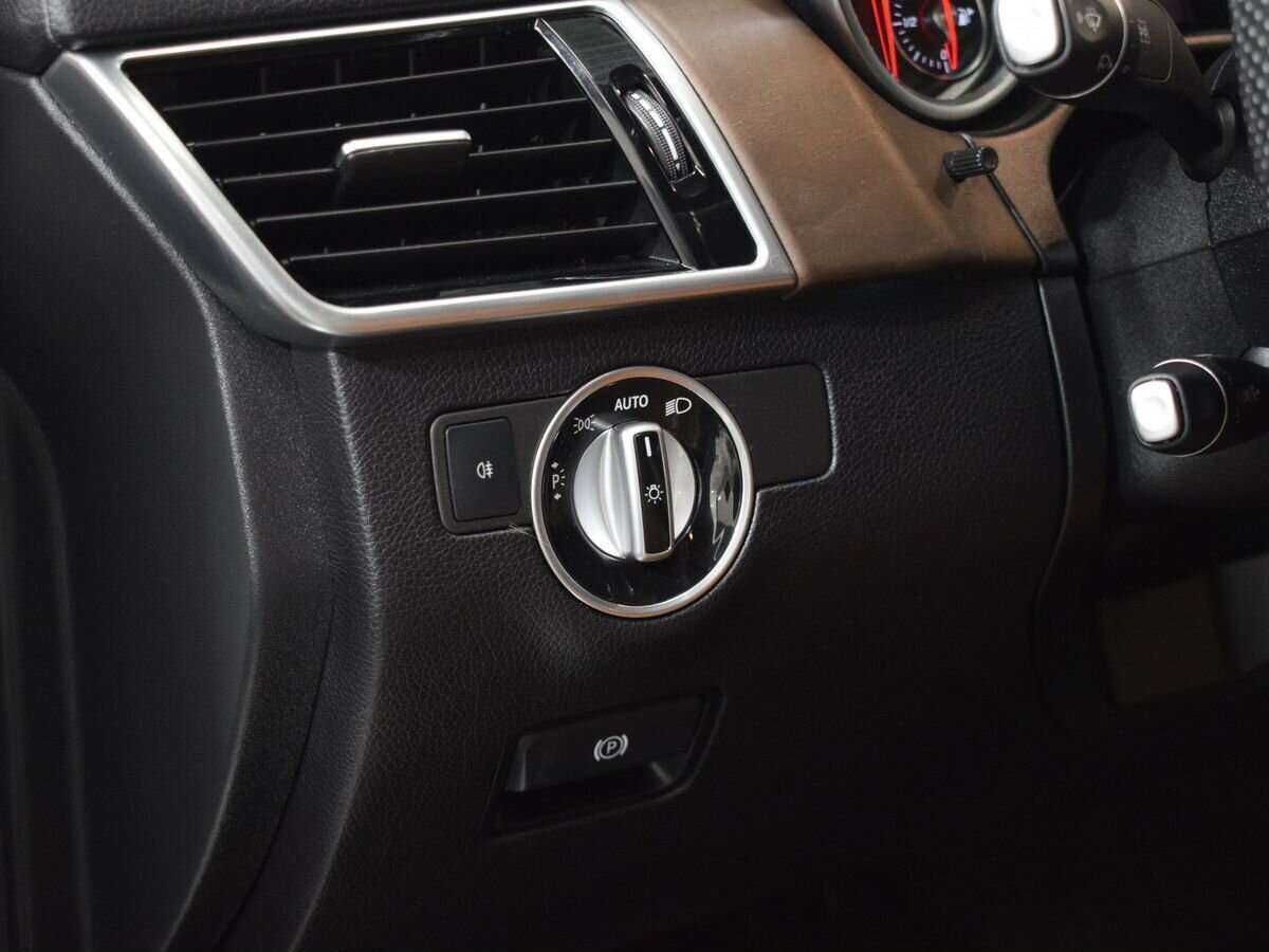 Mercedes-Benz GLE Coupe с пробегом — 2016 год. Фото: #16