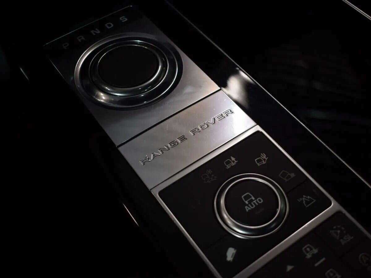 Land Rover Range Rover с пробегом — 2016 год. Фото: #26