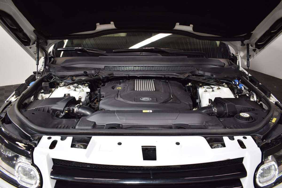 Land Rover Range Rover Sport с пробегом — 2015 год. Фото: #6