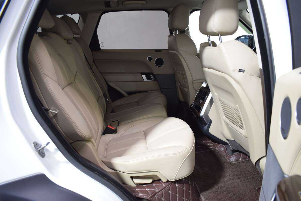 Land Rover Range Rover Sport с пробегом — 2015 год. Фото: #20