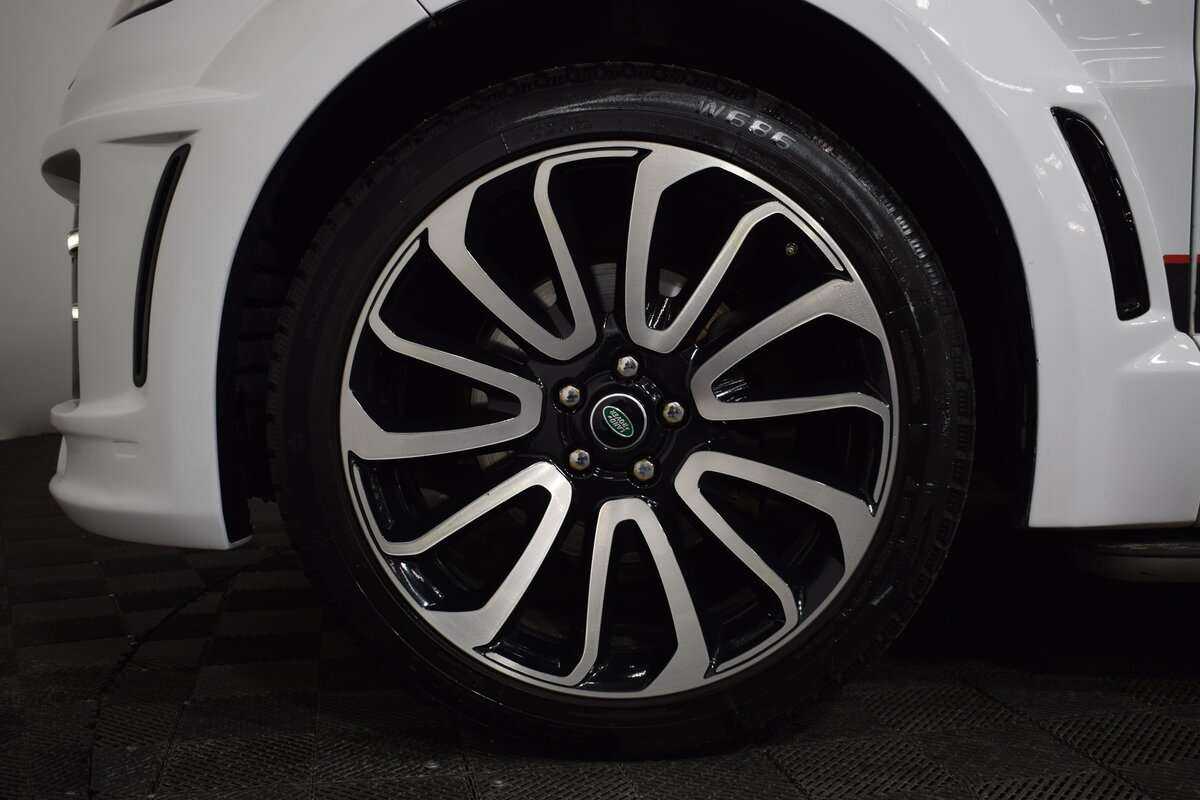 Land Rover Range Rover Sport с пробегом — 2015 год. Фото: #35