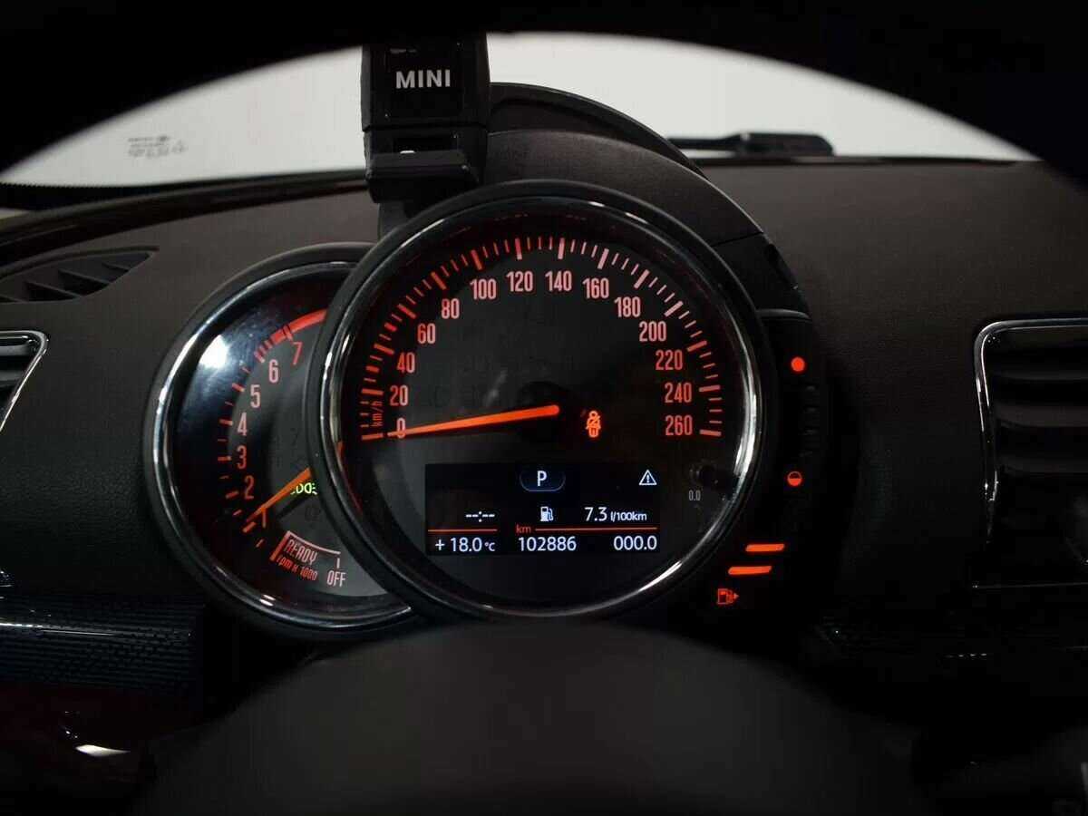 Mini Clubman с пробегом — 2017 год. Фото: #13