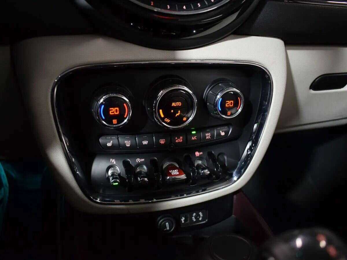 Mini Clubman с пробегом — 2017 год. Фото: #16