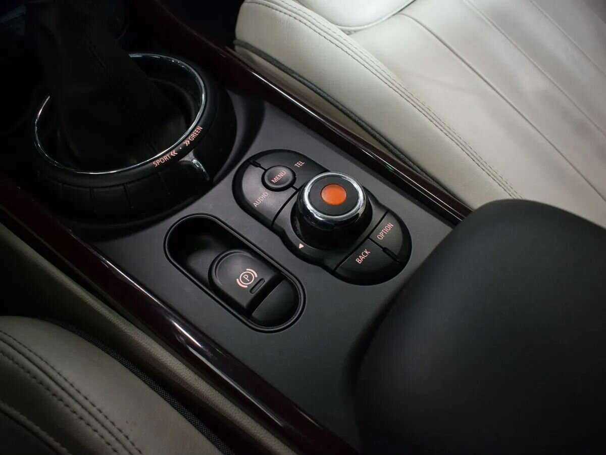 Mini Clubman с пробегом — 2017 год. Фото: #19