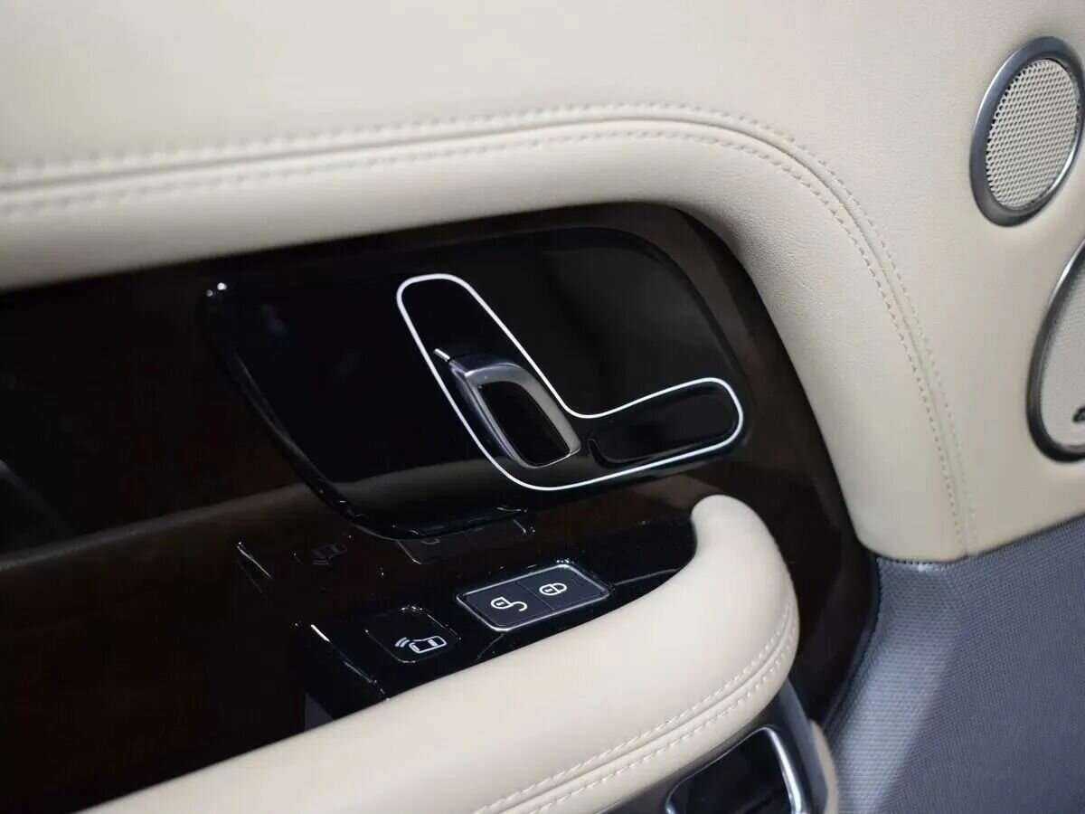 Land Rover Range Rover с пробегом — 2019 год. Фото: #14