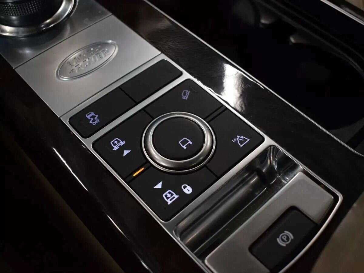 Land Rover Range Rover с пробегом — 2019 год. Фото: #15