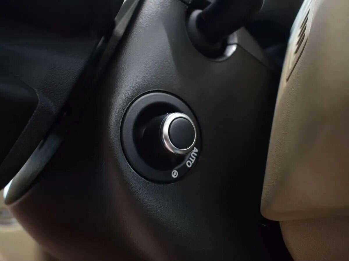 Land Rover Range Rover с пробегом — 2019 год. Фото: #19