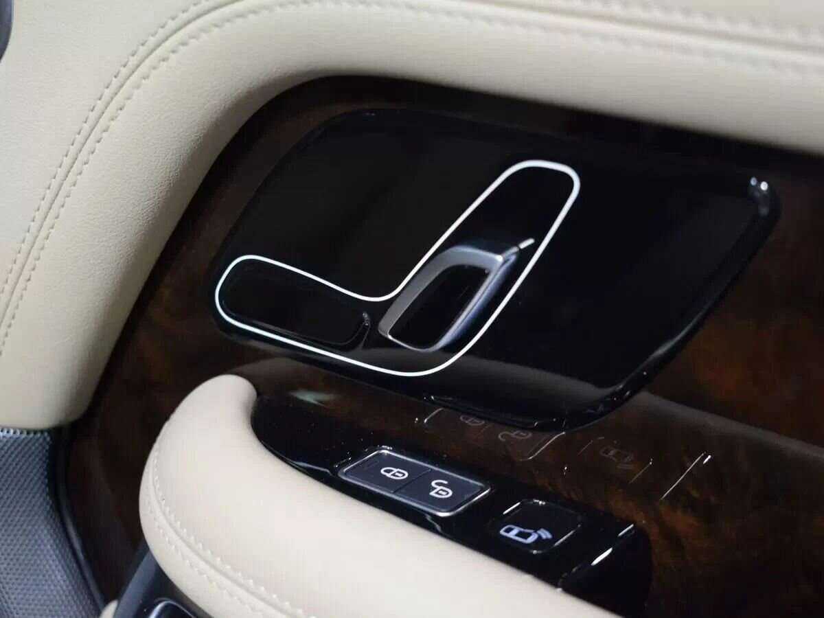 Land Rover Range Rover с пробегом — 2019 год. Фото: #25