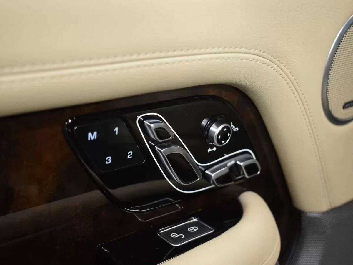 Land Rover Range Rover с пробегом — 2019 год. Фото: #27