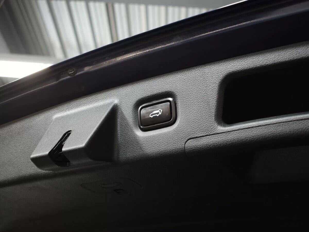 Hyundai Santa Fe с пробегом — 2020 год. Фото: #7