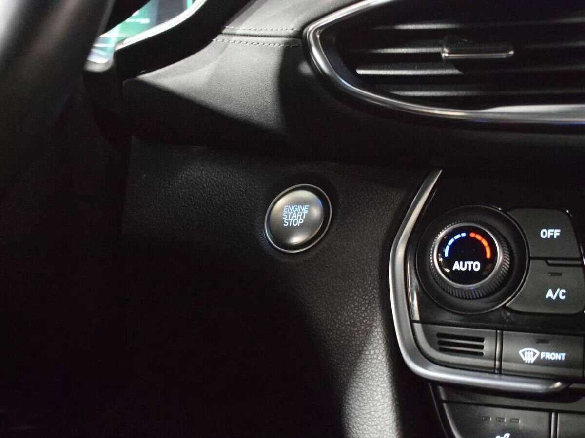 Hyundai Santa Fe с пробегом — 2020 год. Фото: #21