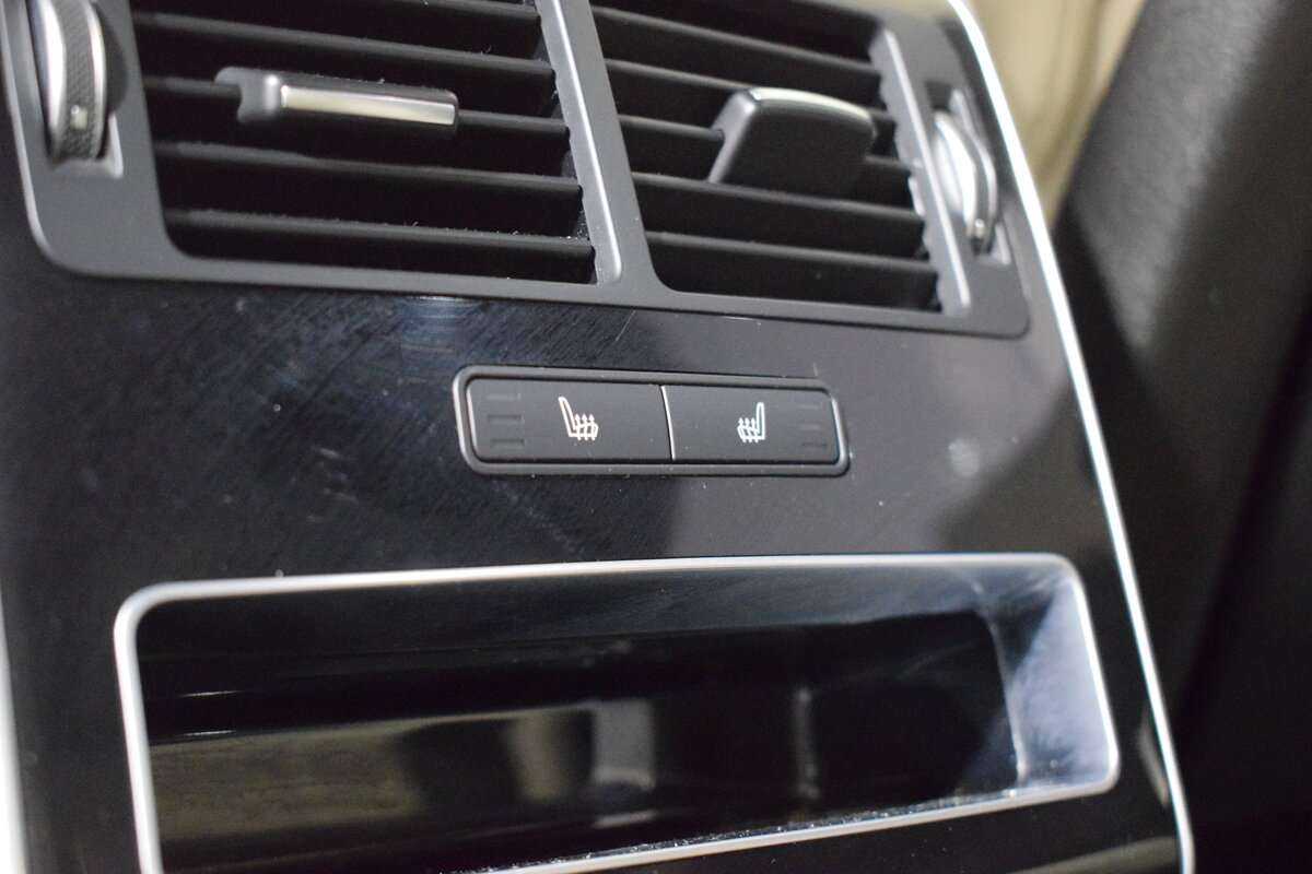 Land Rover Range Rover Sport с пробегом — 2018 год. Фото: #10